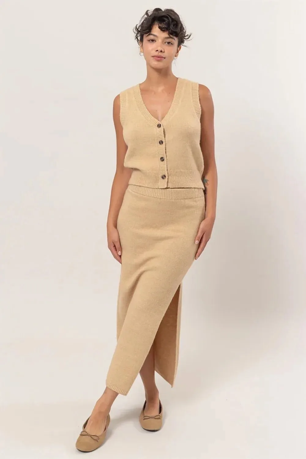 AZ'GAD Boutique Ribbed Knit Button Front Sleeveless Vest Top Midi Skirt